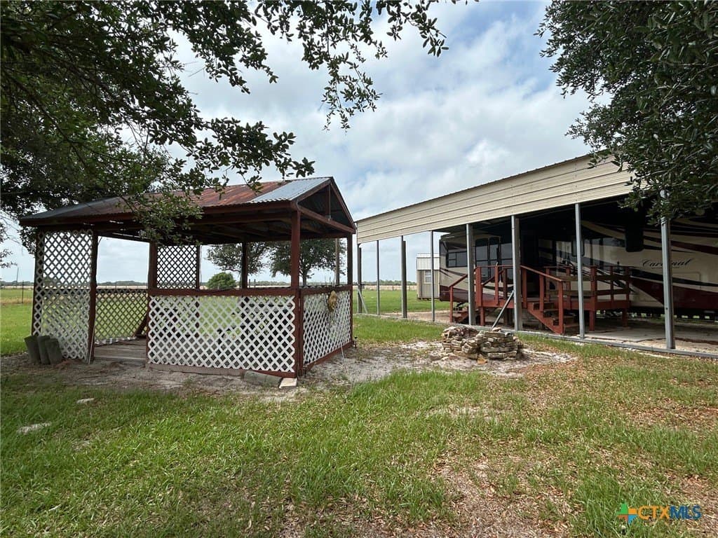 1 acres in Calhoun County gallery image 2