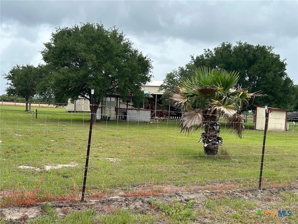 1 acres in Calhoun County gallery image 4