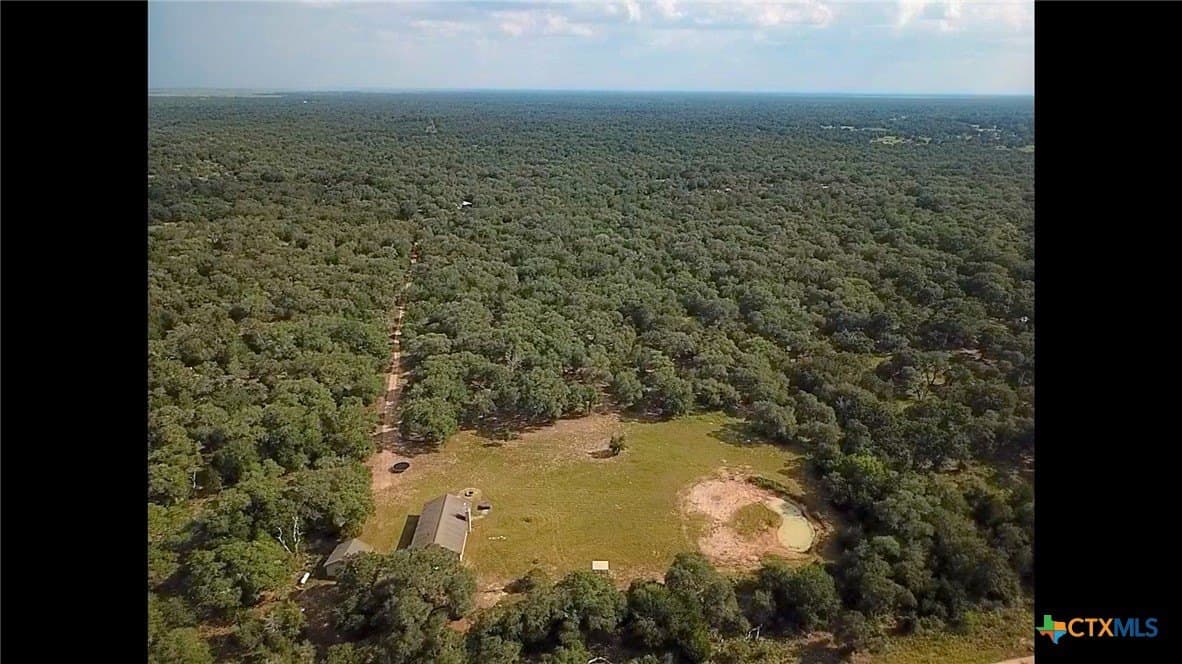 22 acres in Lavaca County gallery image 2