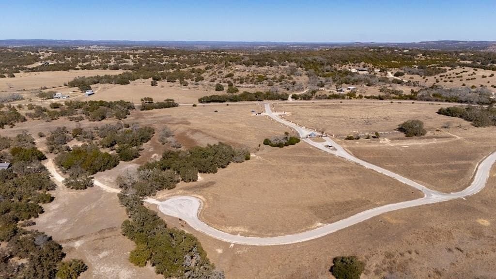 5.25 acres in Blanco County