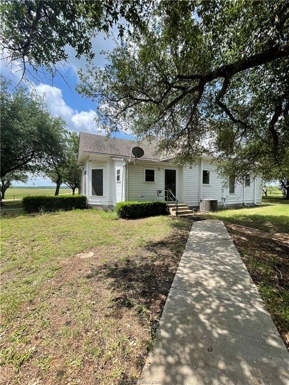 10.45 acres in Milam County featured view