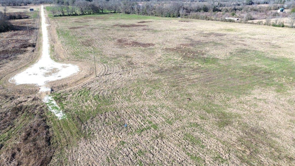 10.01 acres in Texas County - photo 9