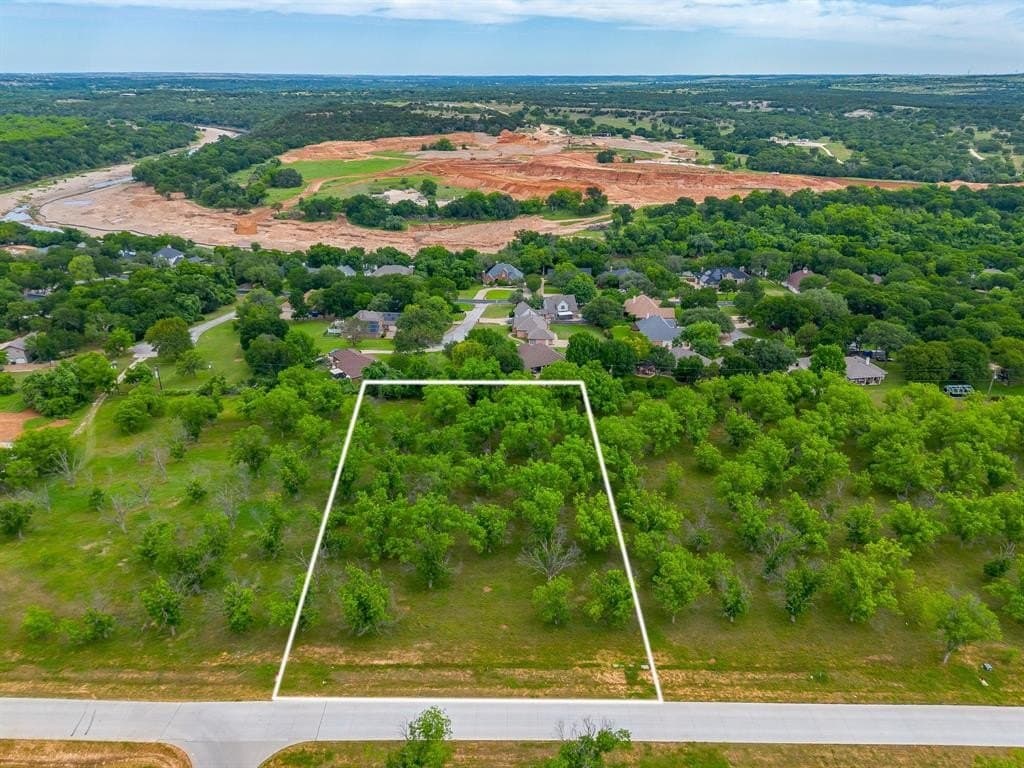 1.52 acres in Hood County