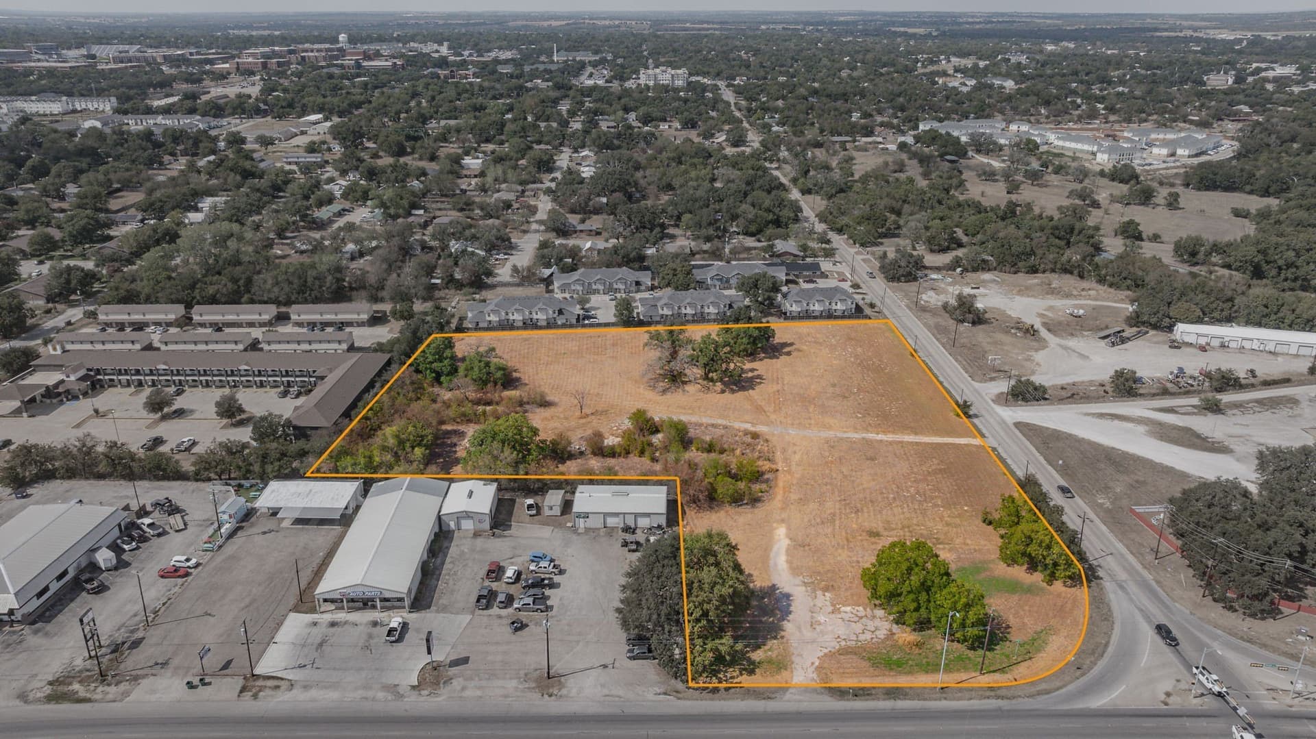5.25 acres in Erath County