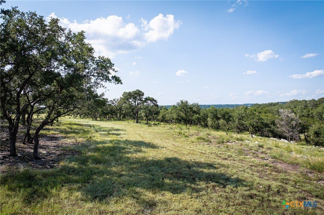 4 acres in Comal County - photo 8