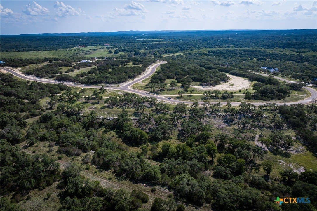 4 acres in Comal County - photo 4