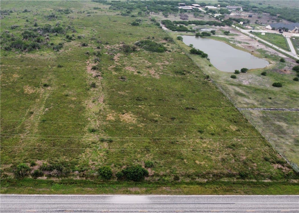 15 acres in Aransas County