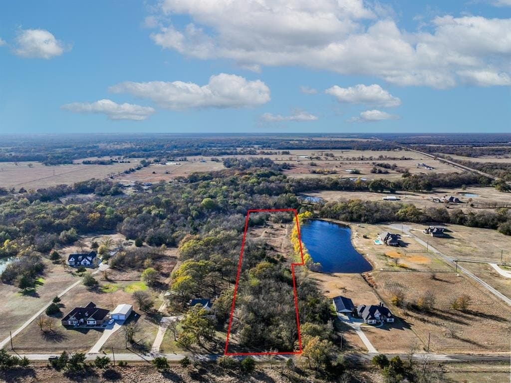 6.96 acres in Hopkins County