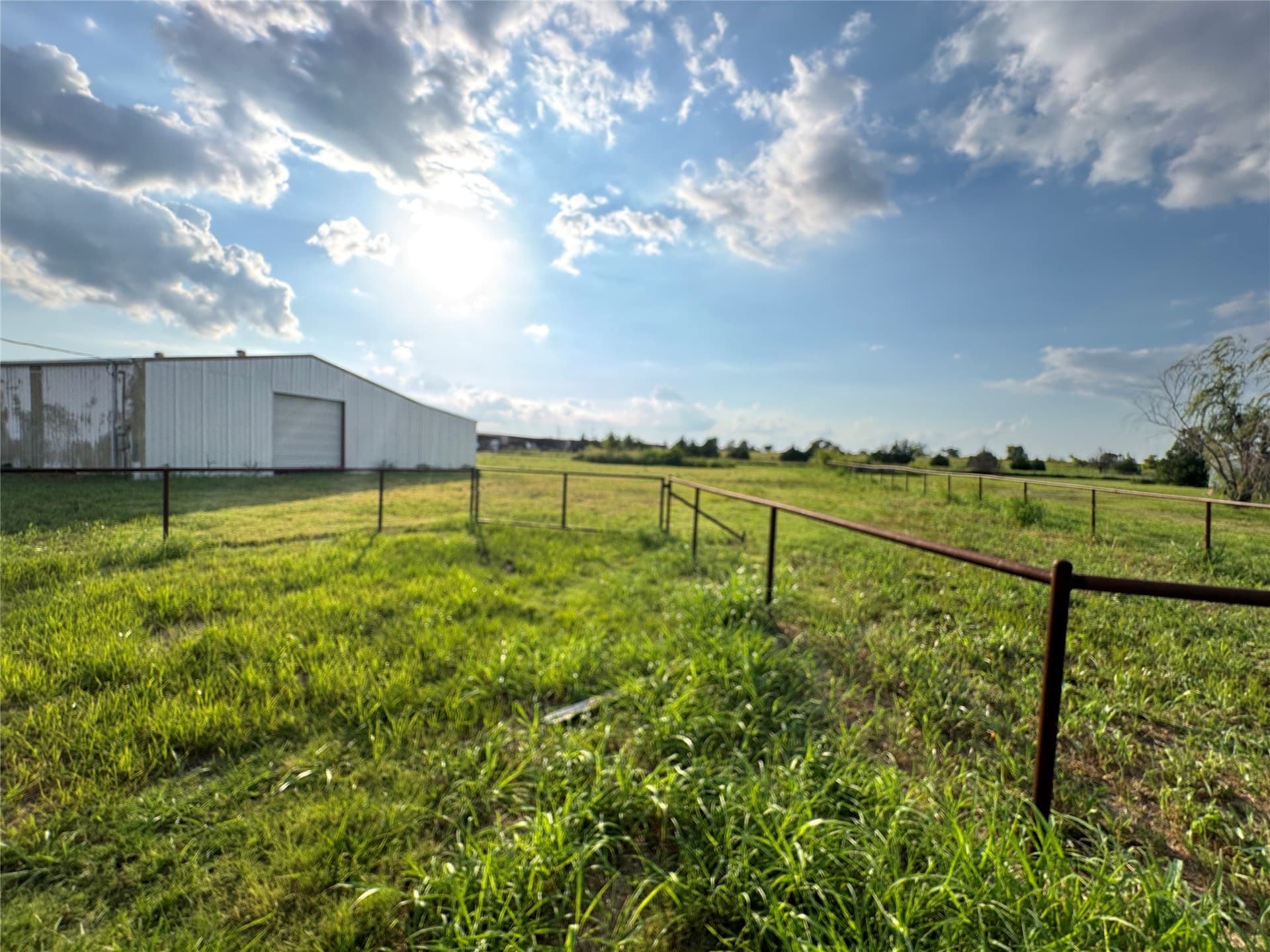 1.38 acres in Kaufman County gallery image 4