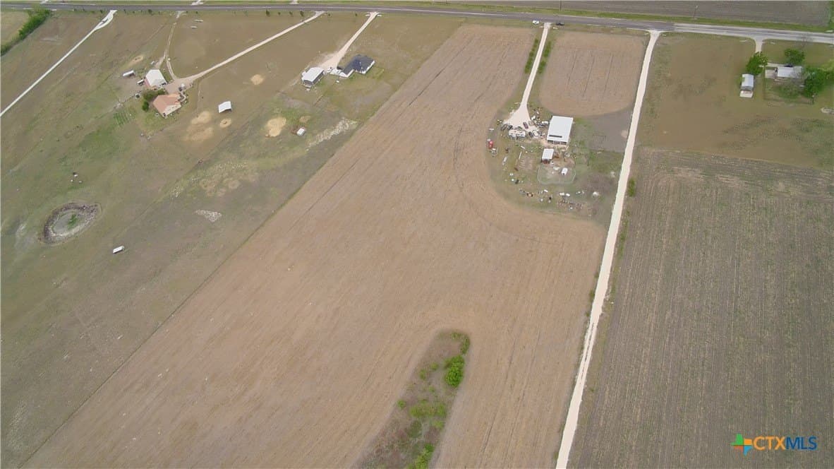27.79 acres in Williamson County - photo 3