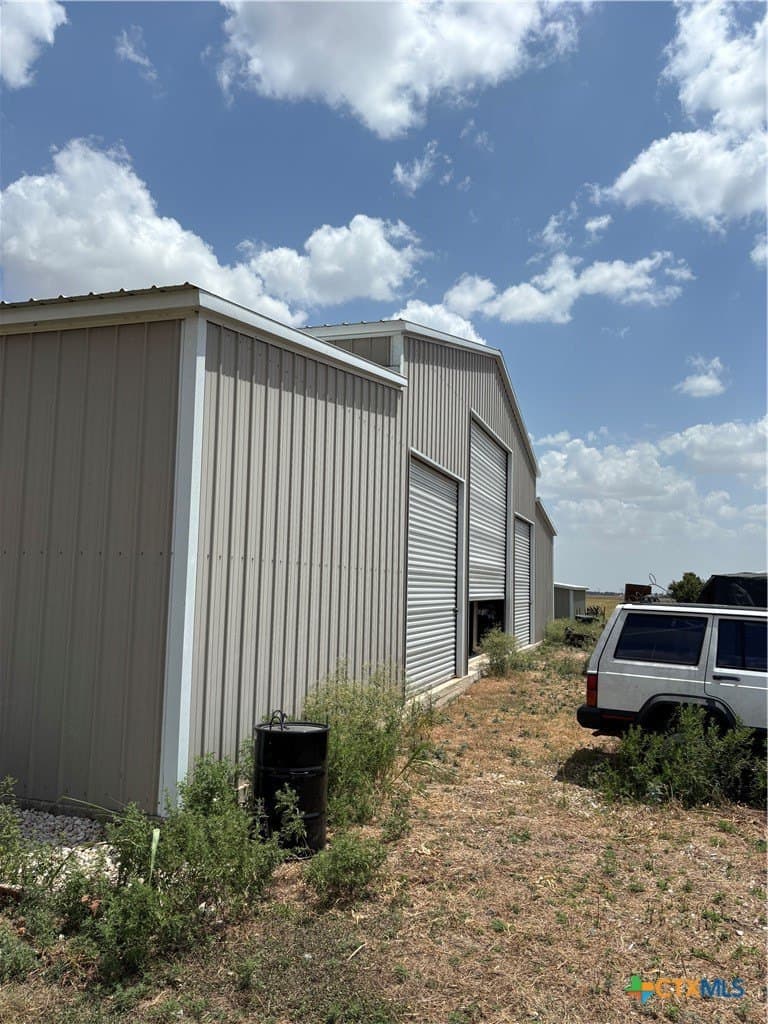 27.79 acres in Williamson County - photo 6