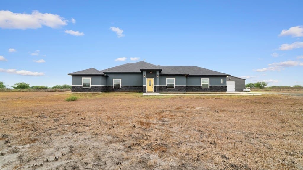 10.47 acres in Nueces County - photo 3