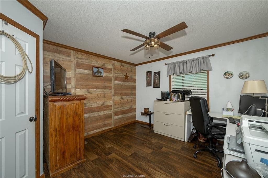 10 acres in Grimes County - photo 21