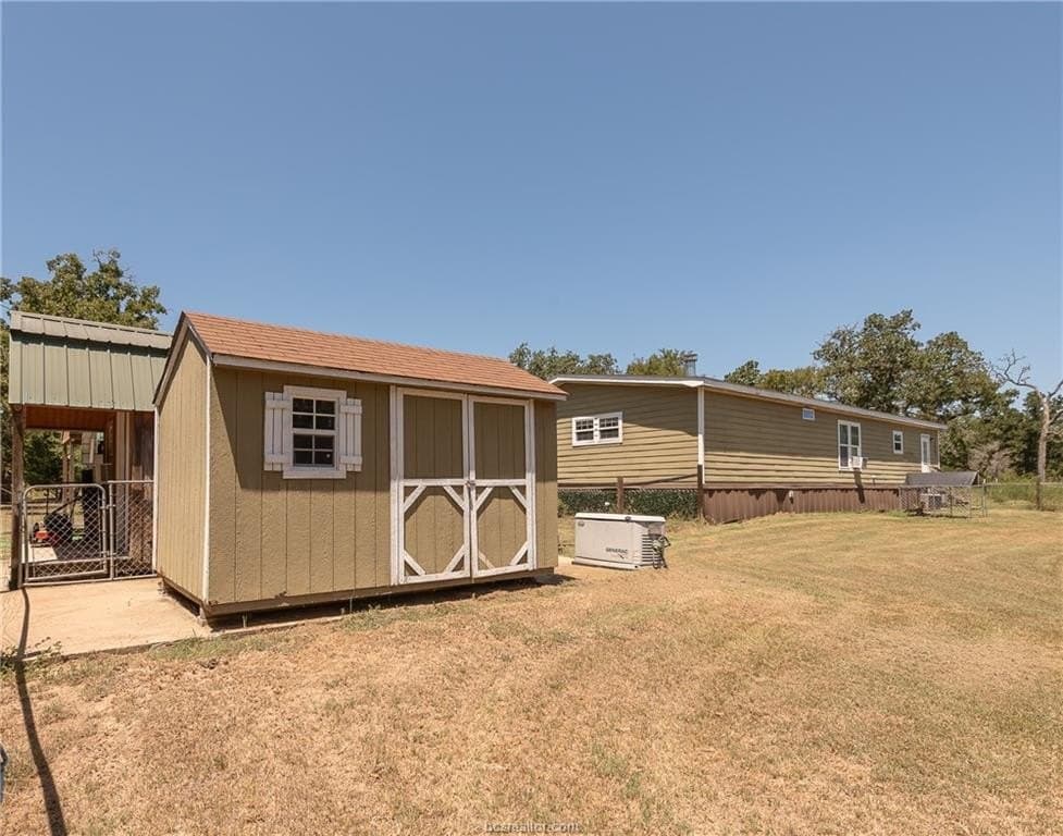 10 acres in Grimes County - photo 24