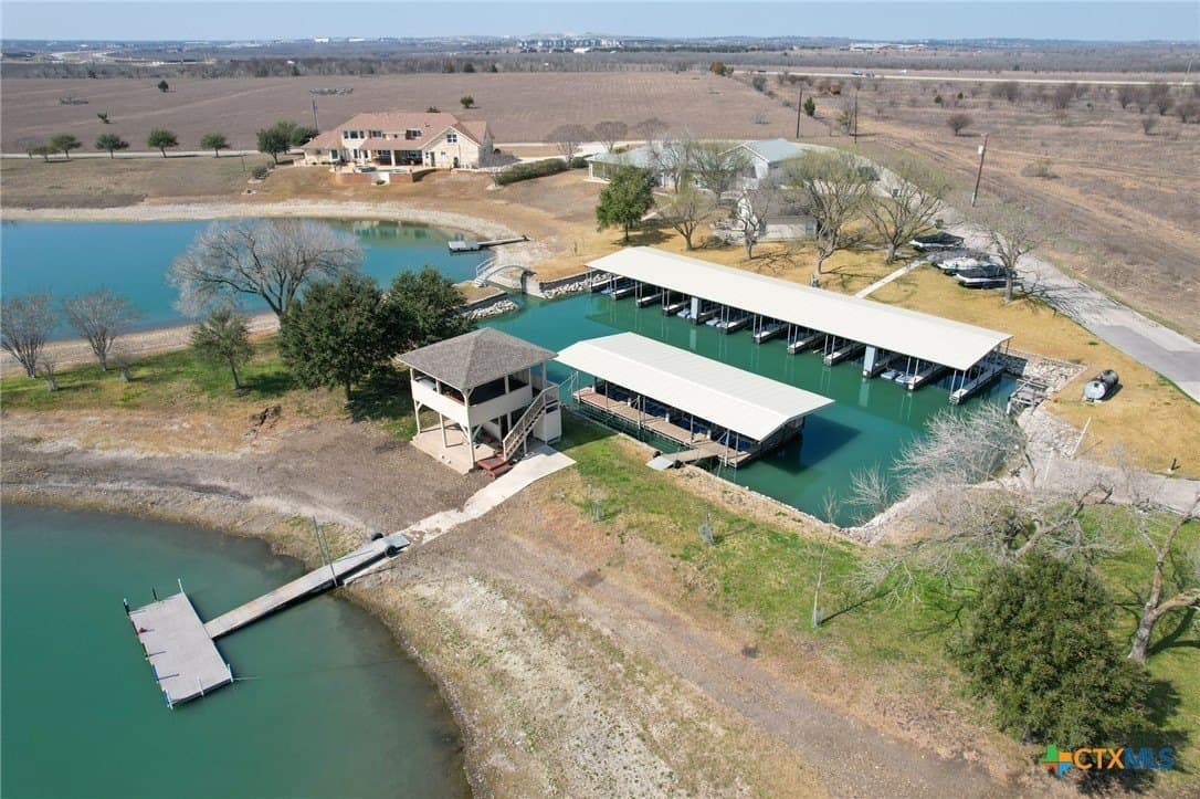 0.54 acres in Travis County gallery image 4