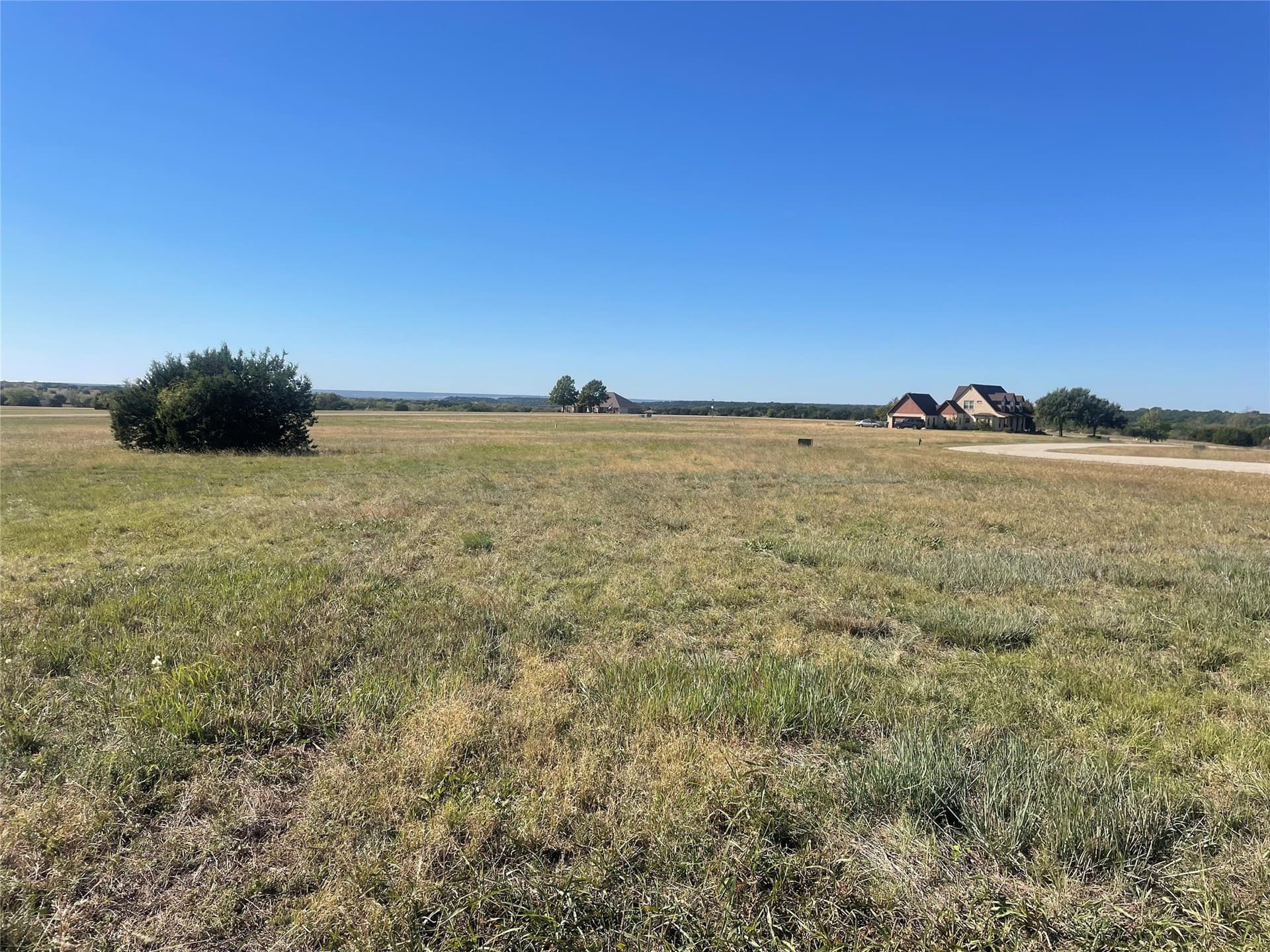 0.37 acres in Johnson County - photo 2