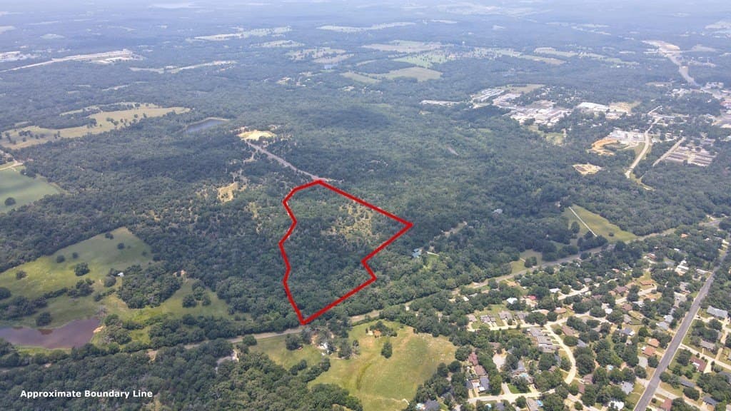 25.6 acres in Henderson County gallery image 4