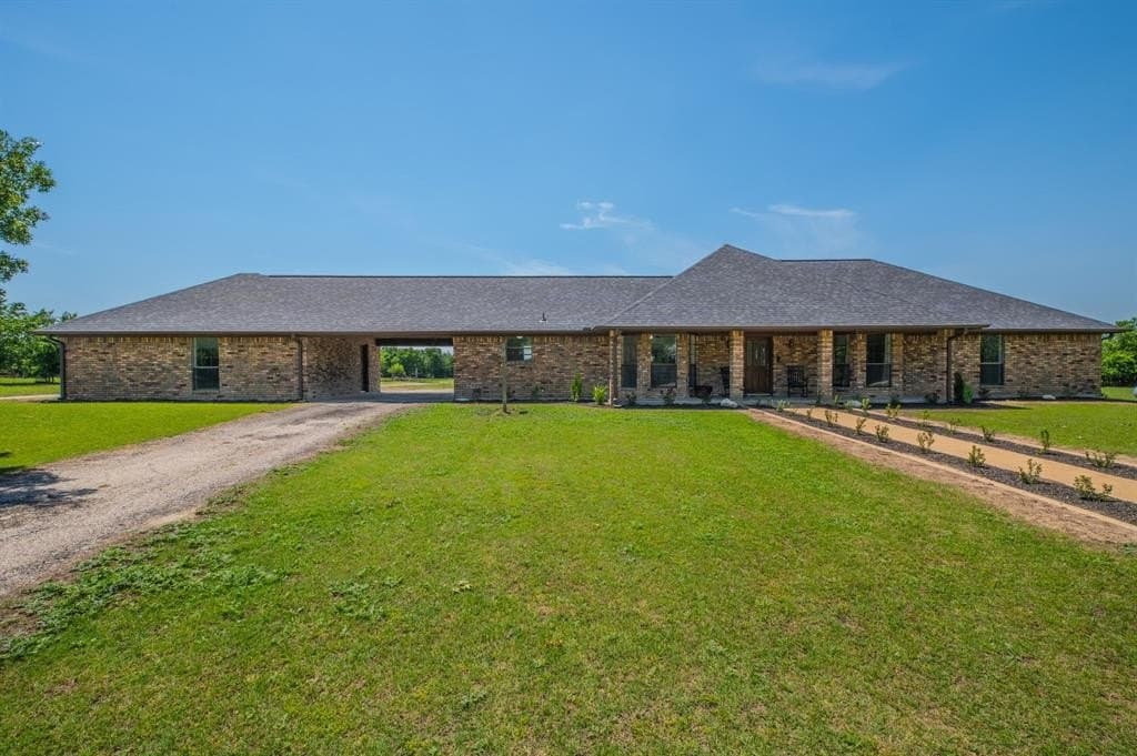 10 acres in Collin County gallery image 4