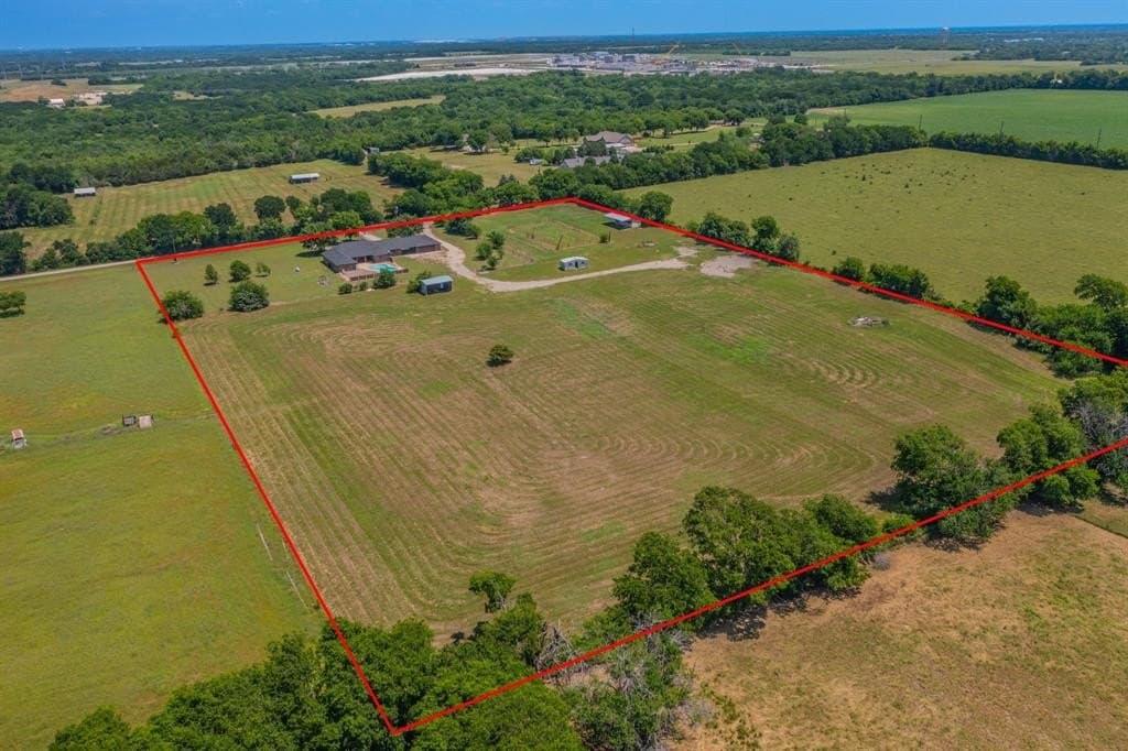 10 acres in Collin County gallery image 3