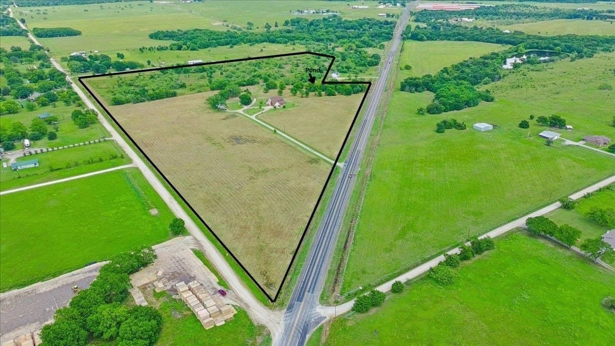 33 acres in Navarro County - photo 39