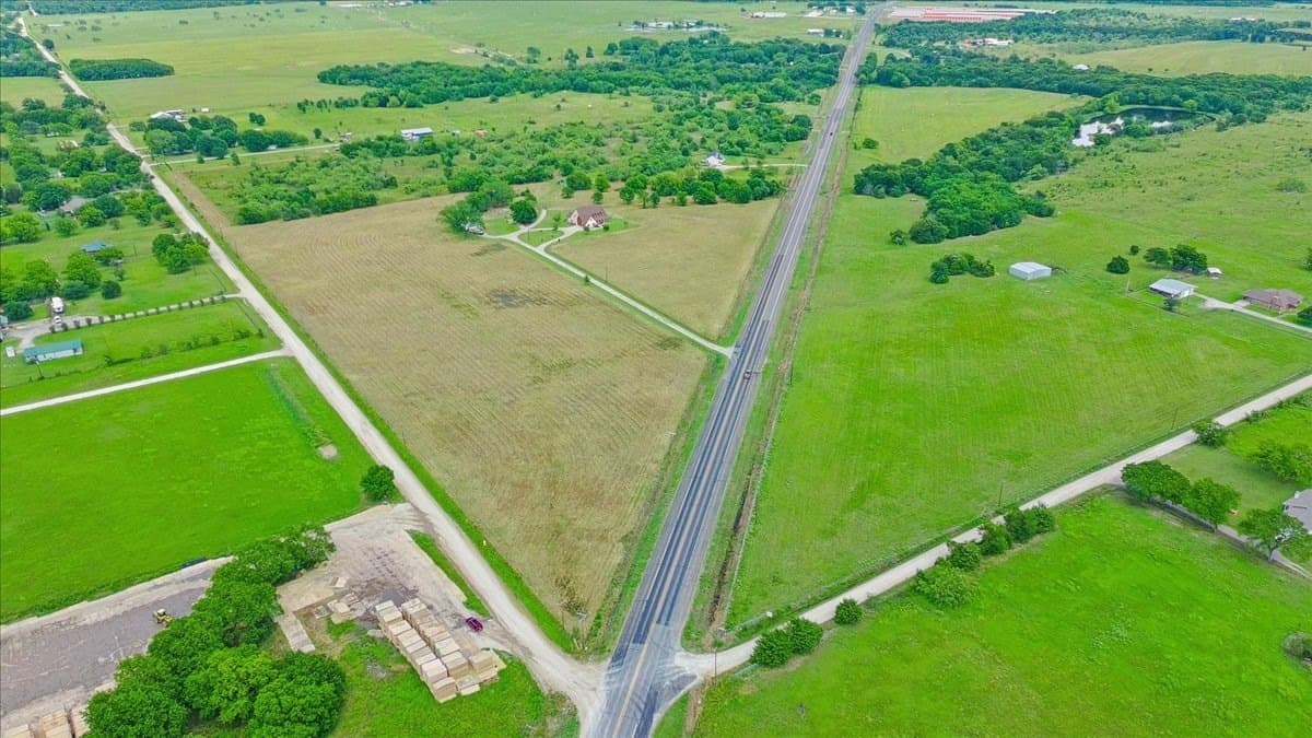 33 acres in Navarro County - photo 38