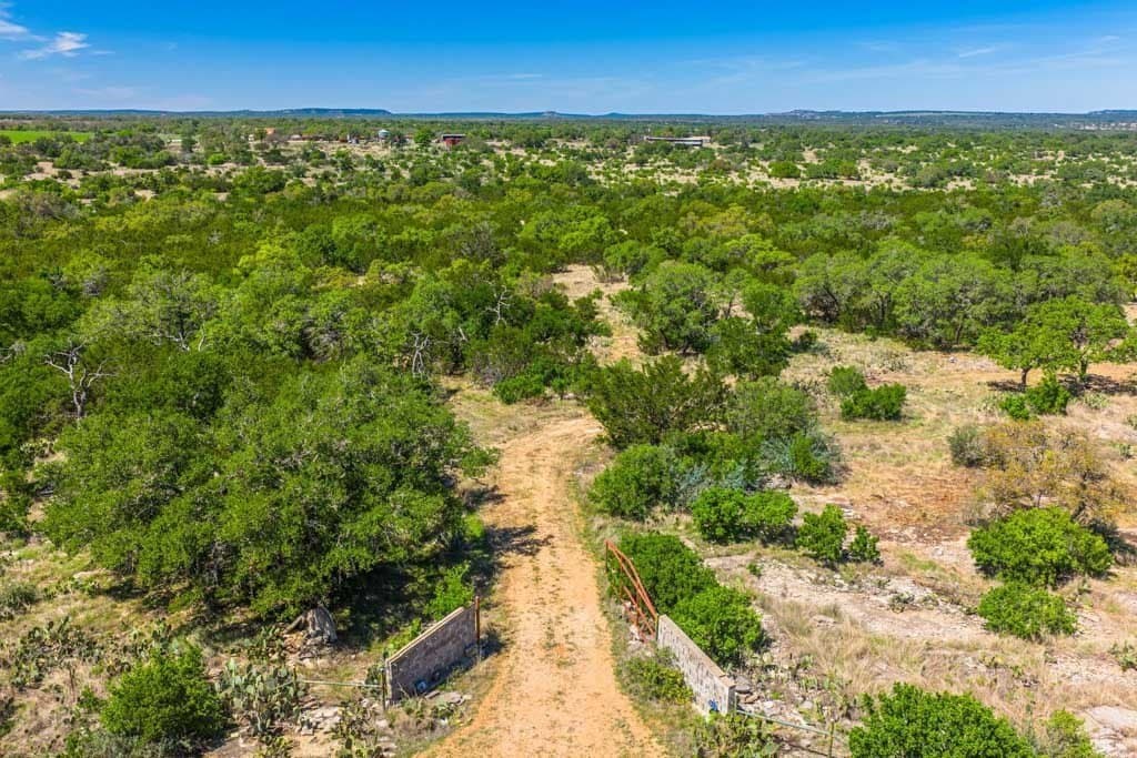 29.62 acres in Gillespie County - photo 25