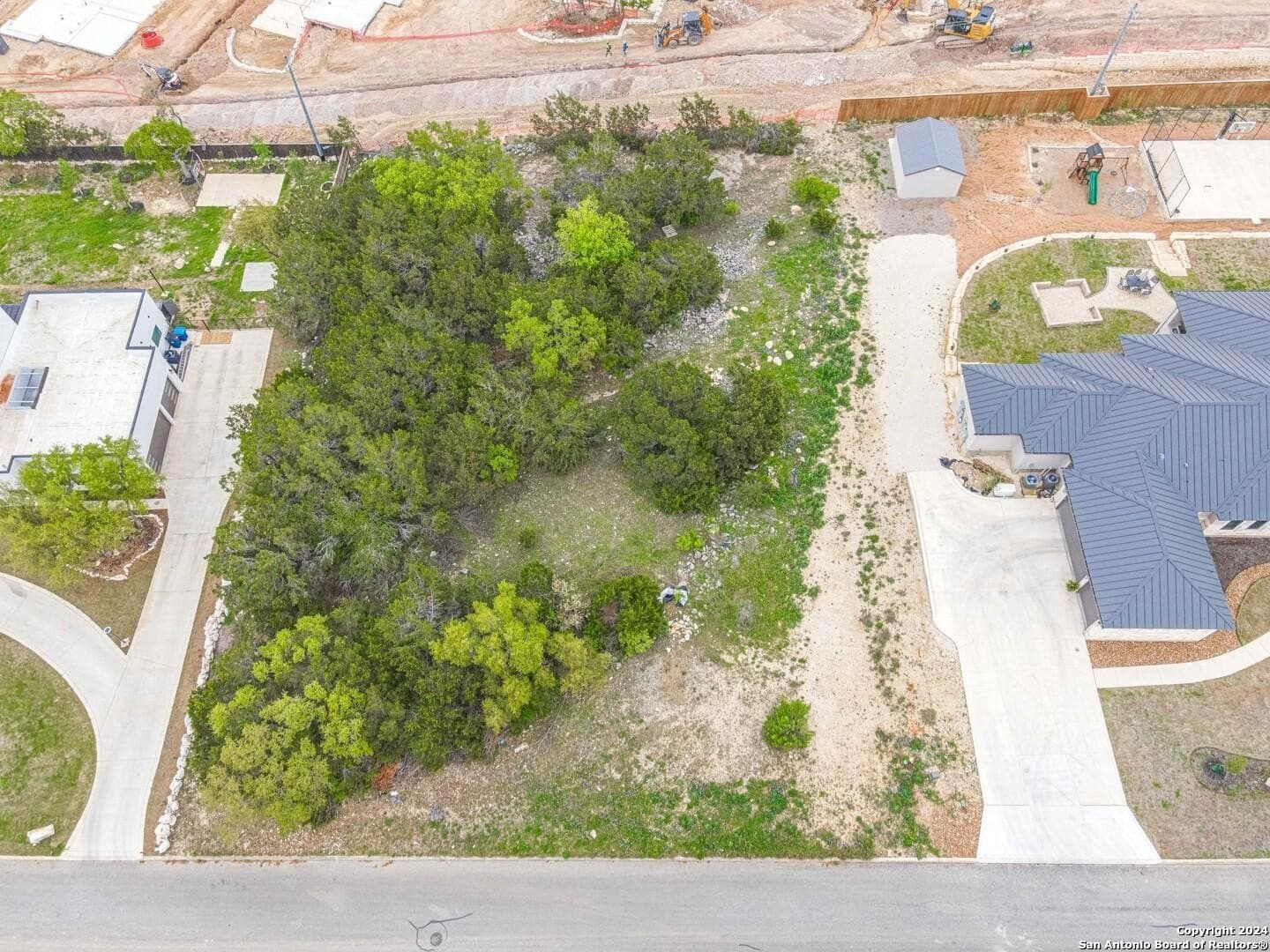 0.7 acres in Bexar County gallery image 3