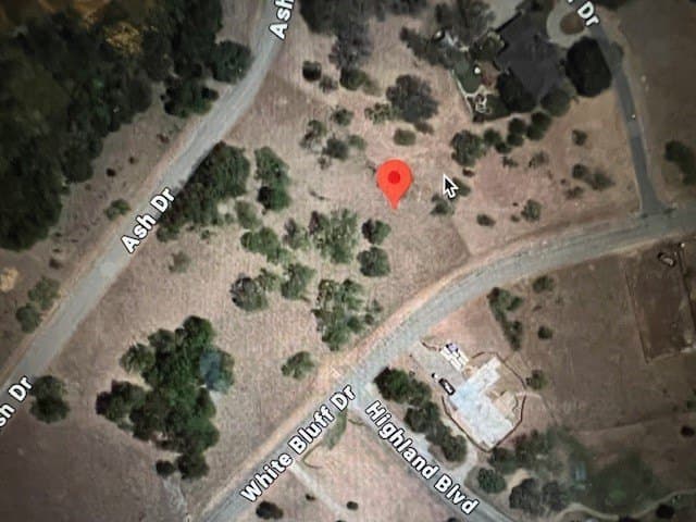 0.35 acres in Hill County - photo 2