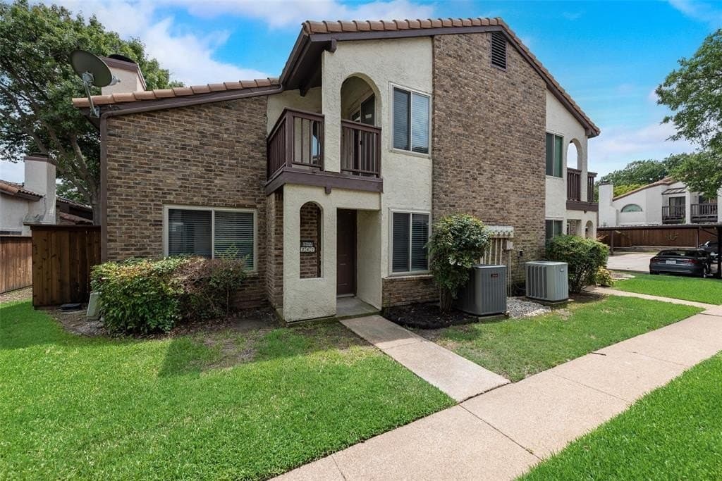 10.63 acres in Dallas County