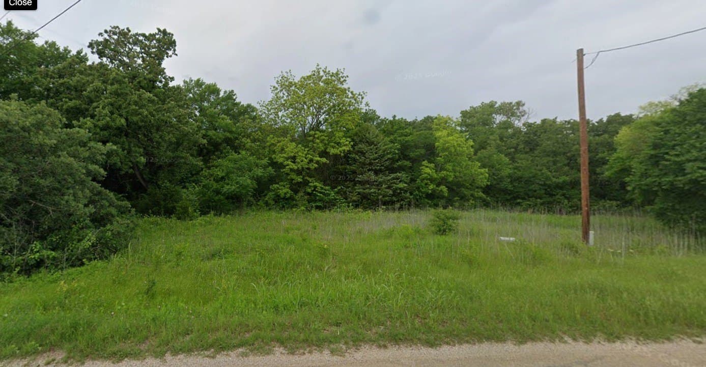 1.38 acres in Johnson County - photo 2