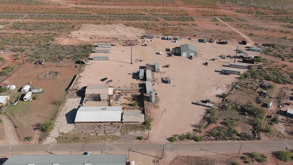 21 acres in Winkler County gallery image 3