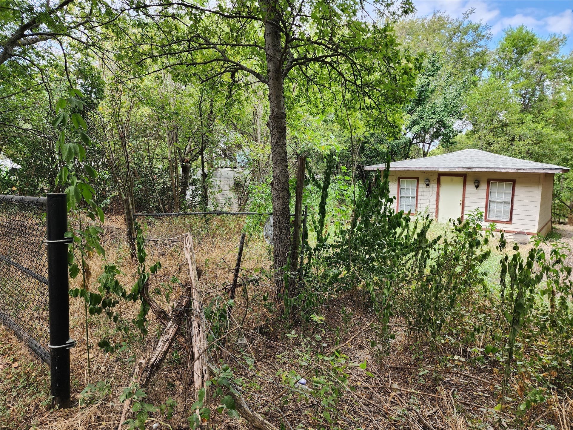0.24 acres in Hill County gallery image 2