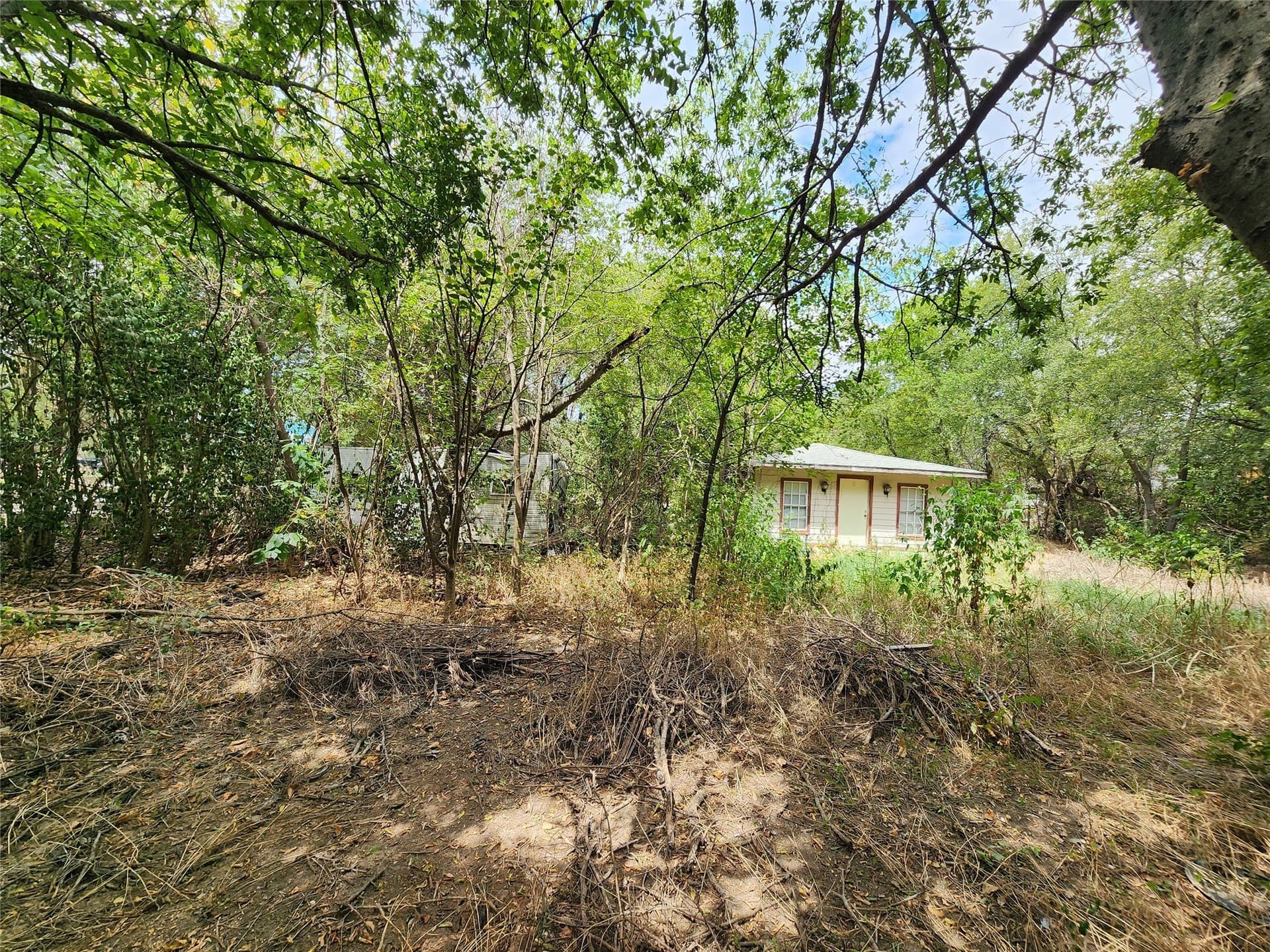0.24 acres in Hill County - photo 10