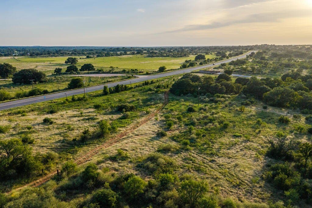 24 acres in Llano County - photo 4