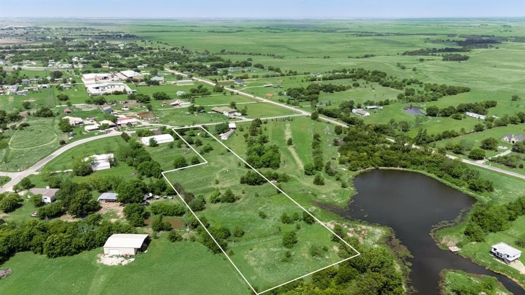 3.33 acres in Johnson County gallery image 4