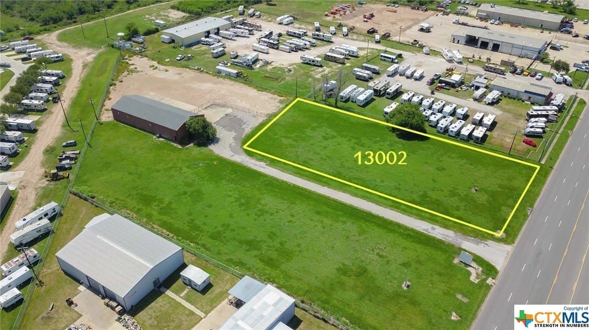 1.03 acres in Victoria County - photo 2