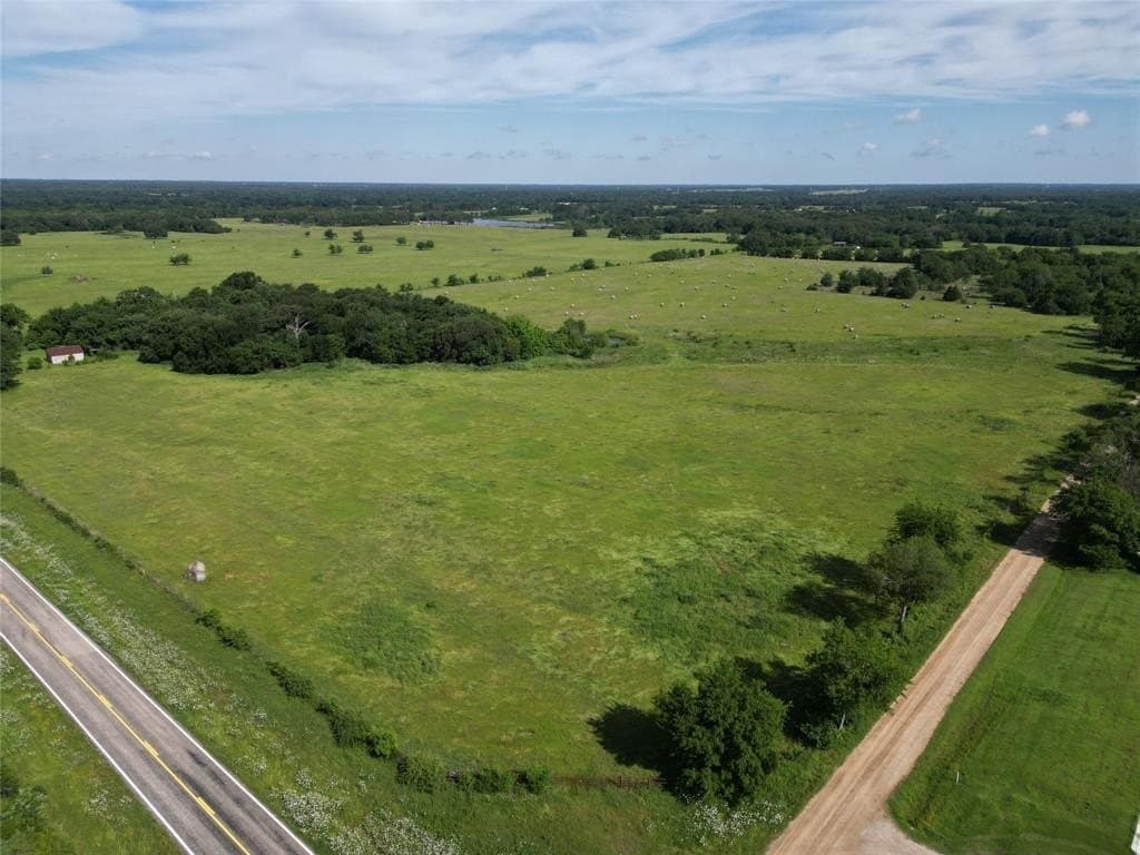 38.93 acres in Hopkins County