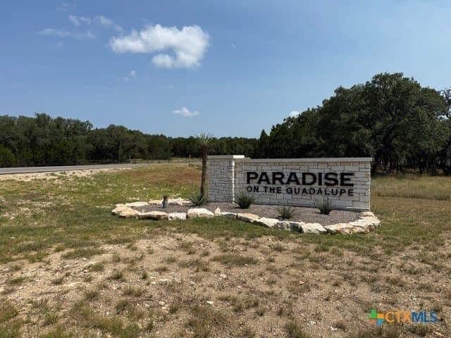 3.81 acres in Comal County gallery image 2