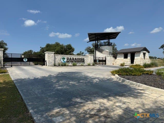 3.81 acres in Comal County gallery image 3