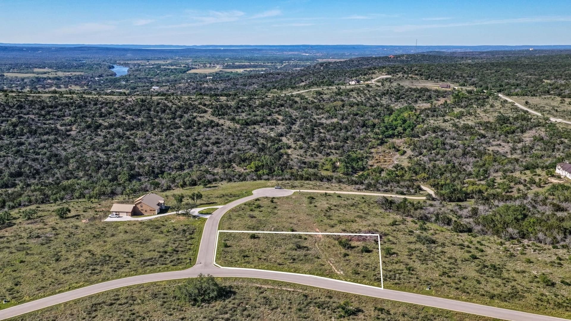 1.53 acres in Burnet County gallery image 2