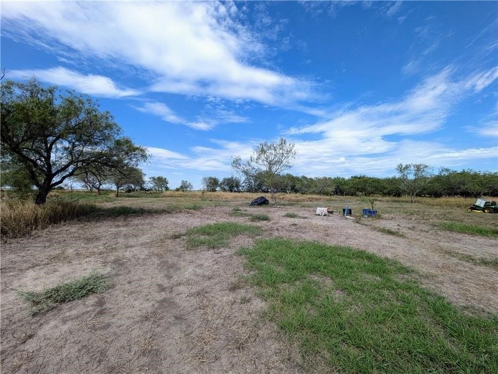 2.72 acres in Nueces County - photo 2