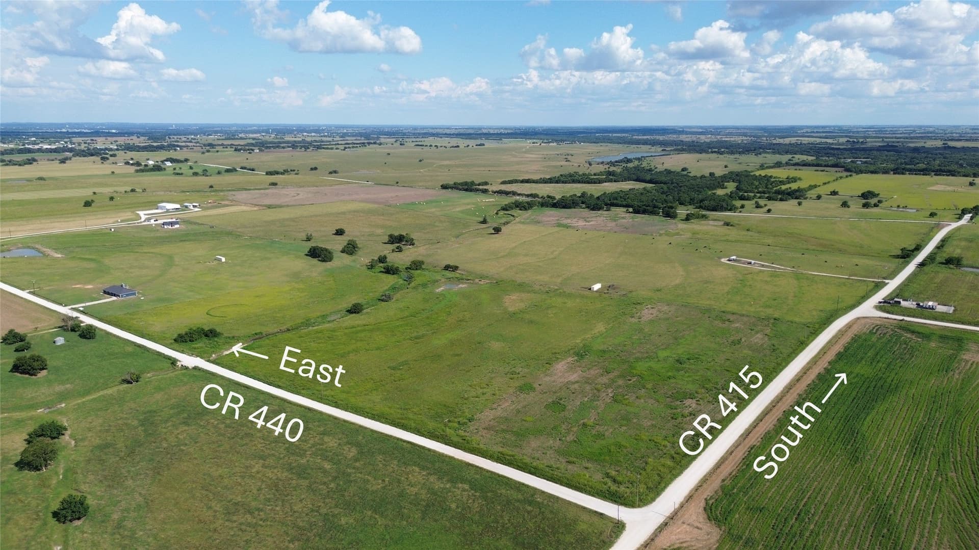 23.5 acres in Cooke County - photo 2