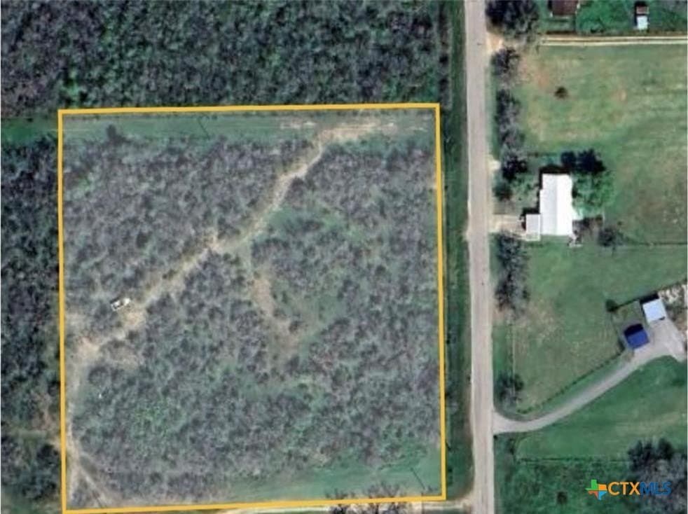 4.06 acres in Guadalupe County - photo 2