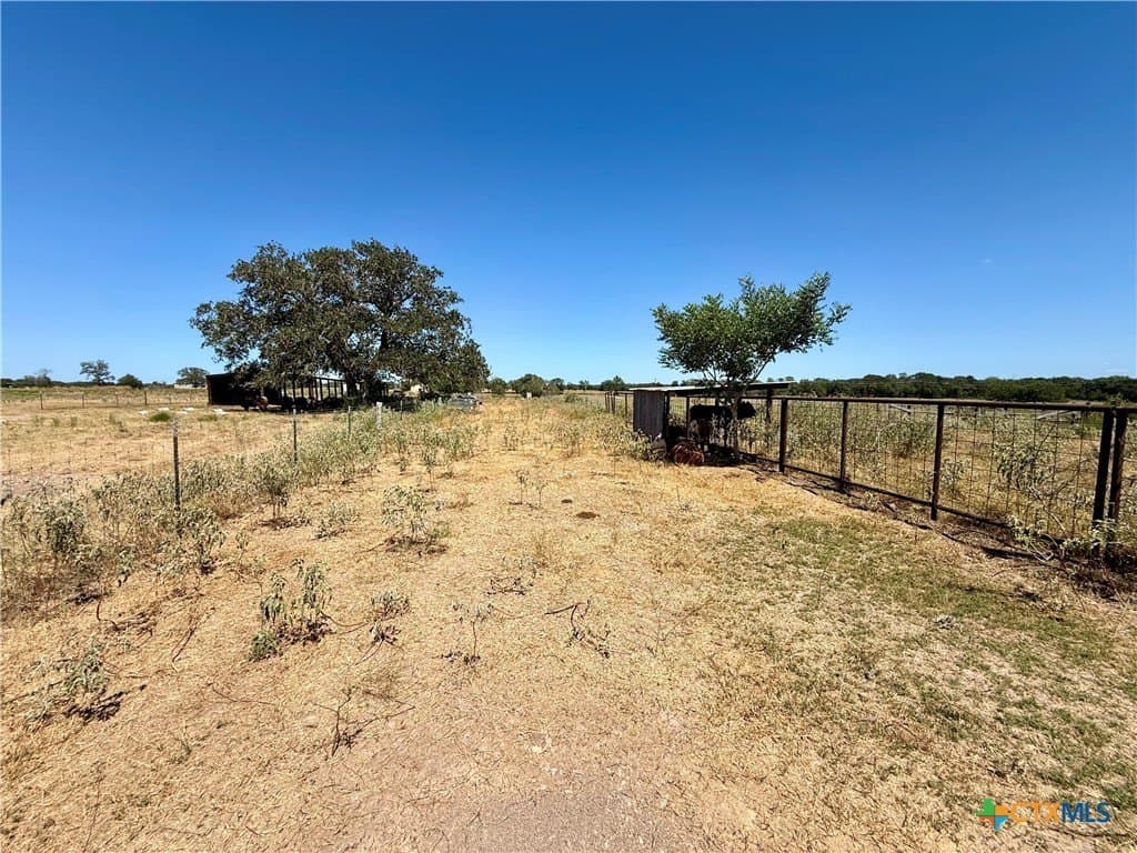 10.01 acres in Gonzales County - photo 19
