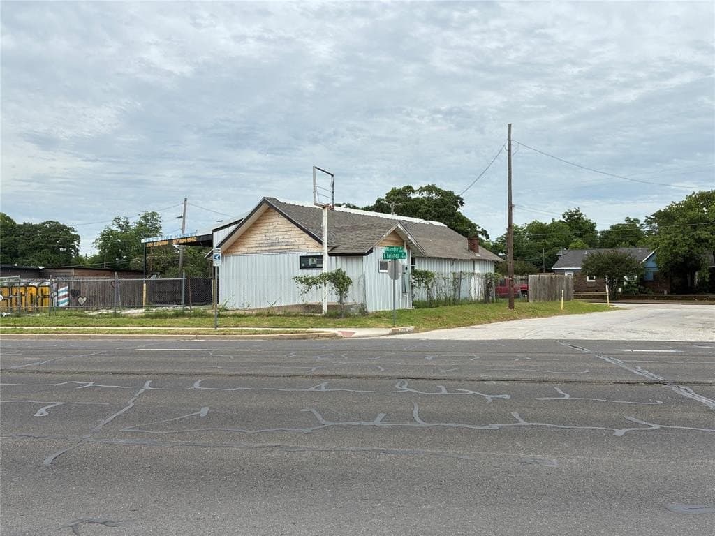 0.18 acres in Tarrant County featured view
