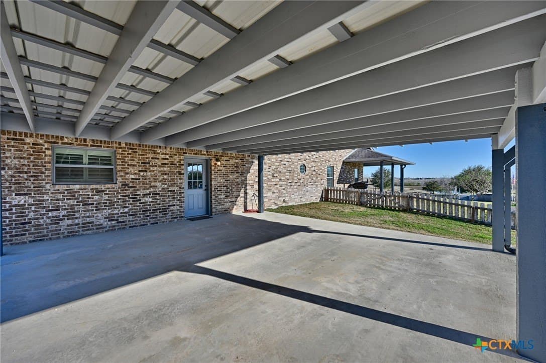 26 acres in Gonzales County - photo 6