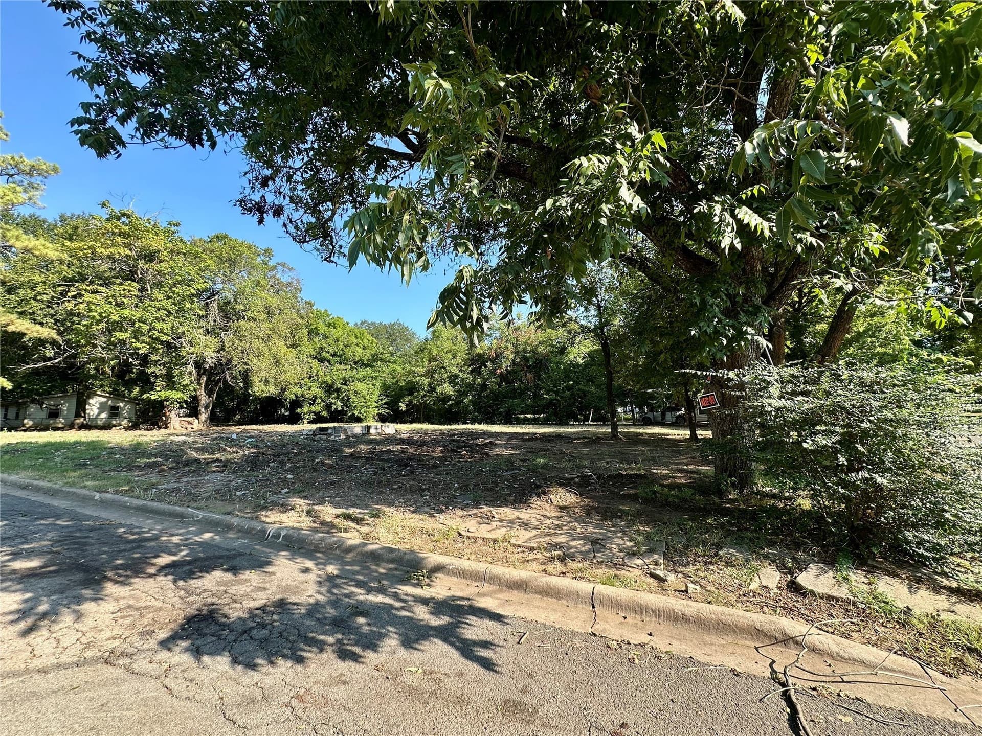 0.28 acres in Lamar County