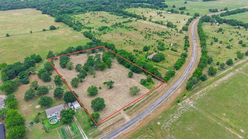 4.27 acres in Delta County gallery image 2