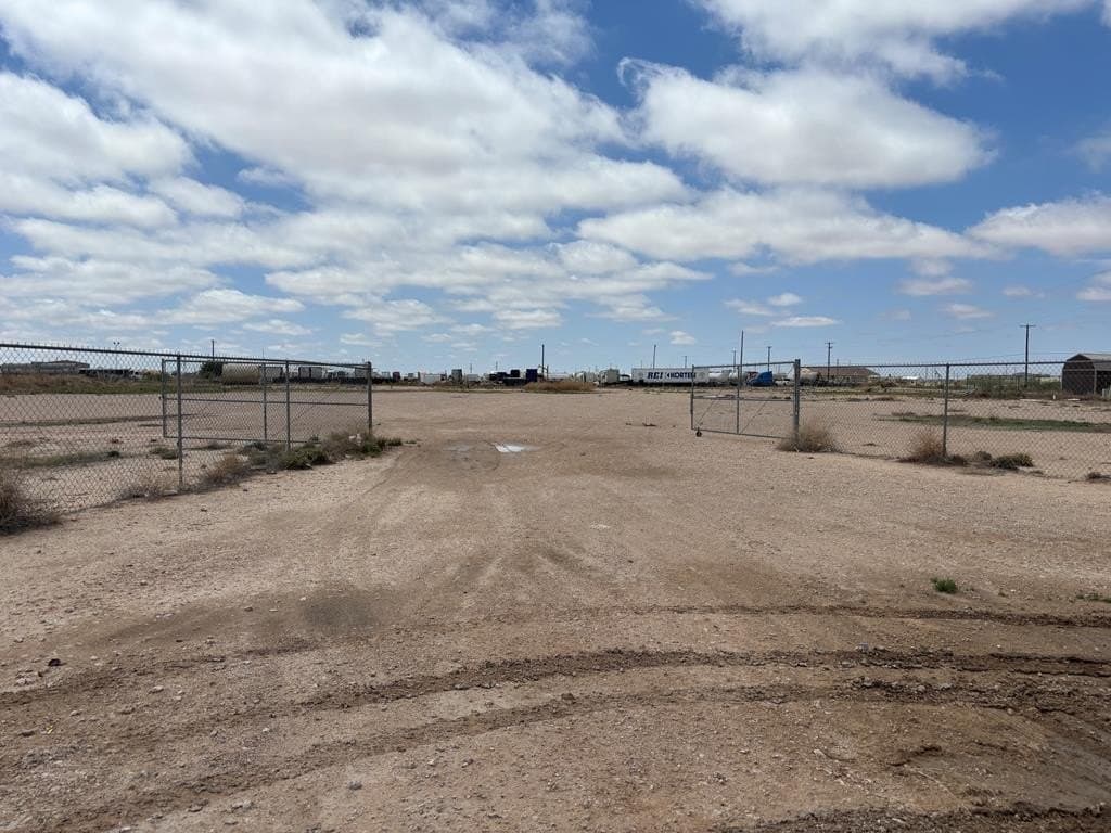 6.32 acres in Ector County