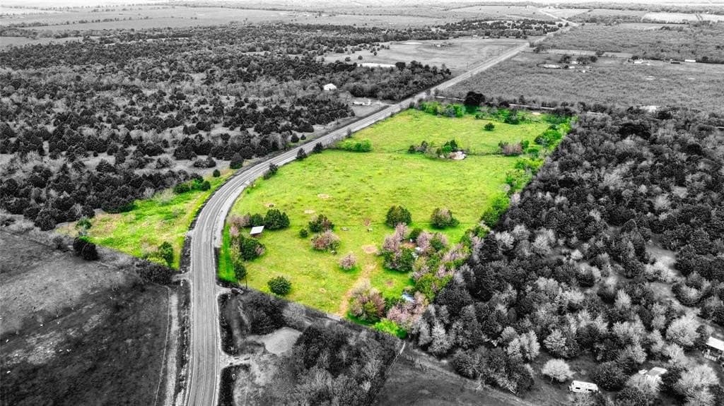 13.98 acres in Navarro County gallery image 3